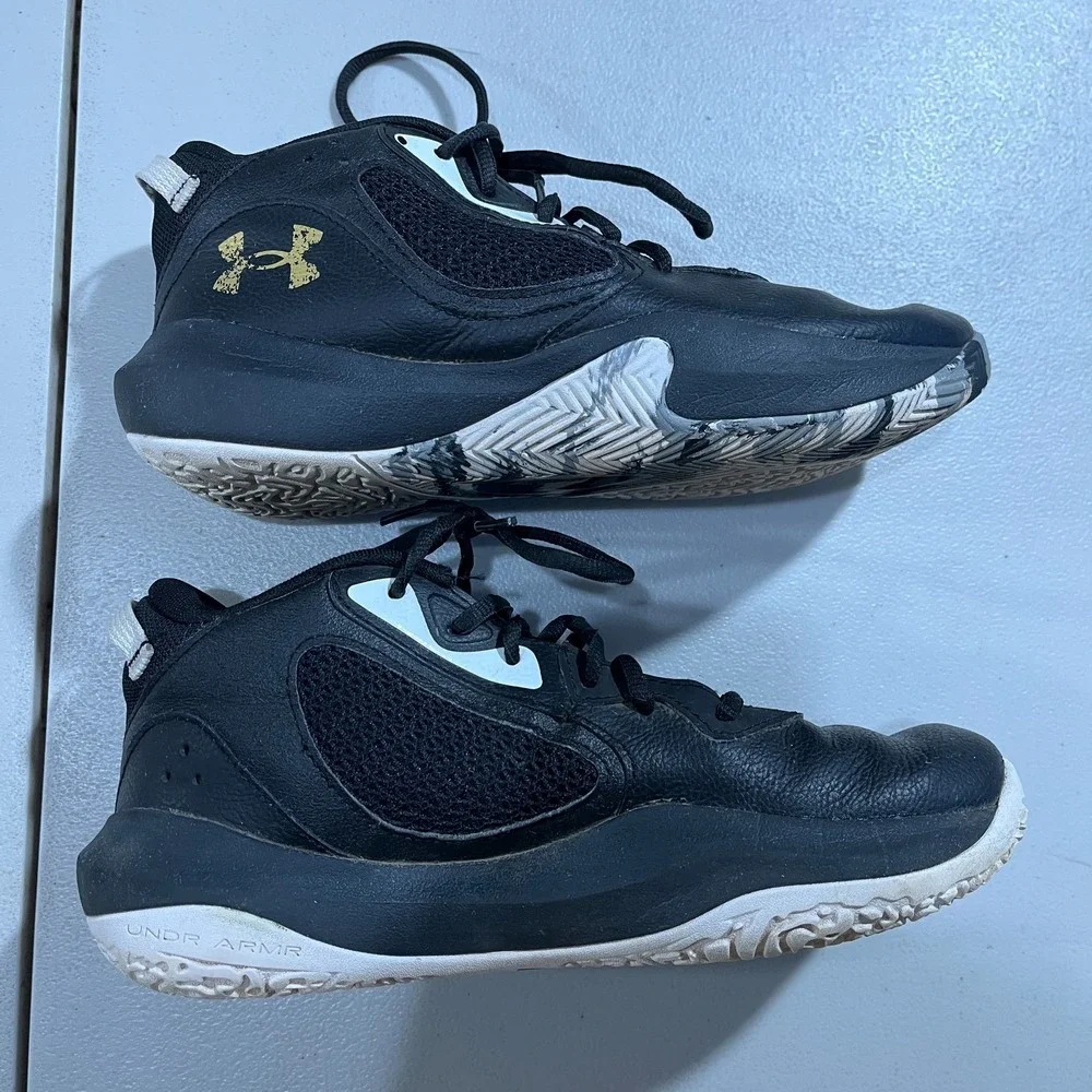 Under Armour Lockdown 6 GS Basketball Shoes Youth 7Y Black Gold‎ 3025617-003